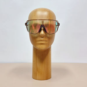 Tête en bois <span class=keywords><strong>Mannequin</strong></span> femme hommes bois <span class=keywords><strong>de</strong></span> hêtre massif pièce commune tête factice couleur bois naturel brut avec tête nez et bouche - Product Image 1