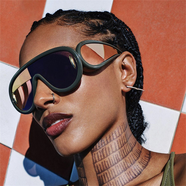 Luxury Custom logo Y2k Punk Sunglasses One Piece Sexy Mirror Sun Glasses Female Oversized Oval Shield Shades Eyewear UV400