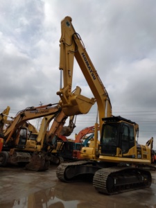 สินค้าขายดี รถขุดโคมัตสึ PC 220-8 มือสองแท้ รถขุดโคมัตสึ PC 220 มือสองสำหรับขาย - Product Image 2