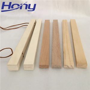 กรอบไม้แขวนผนังแบบกำหนดเองสำหรับงานศิลปะ พร้อมเชือกหนังและแม่เหล็ก - Product Image 5