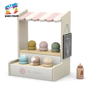 Ensemble <span class=keywords><strong>de</strong></span> jeu <span class=keywords><strong>de</strong></span> boutique <span class=keywords><strong>de</strong></span> crème glacée en bois, sucettes glacées, cuillères, accessoires <span class=keywords><strong>de</strong></span> jeu d'imitation - Peinture écologique, <span class=keywords><strong>stand</strong></span> <span class=keywords><strong>de</strong></span> crème glacée <span class=keywords><strong>jouet</strong></span> pour enfants <span class=keywords><strong>de</strong></span> 3 à 10 ans - Product Image 4