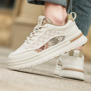 Chaussures de marche blanches pour hommes, baskets décontractées antidérapantes à bout fermé, tendance automne-hiver - Product Image 3