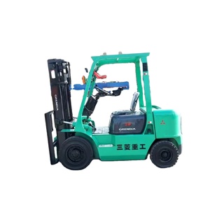 Chariot élévateur à moteur Mitsubishi S4S de 3 tonnes avec pneus pleins, mât de 2,22 m, équipement de levage pour la construction 2024 - Product Image 1