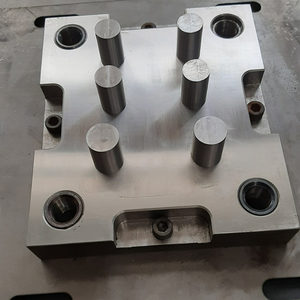 Plaque de poinçonnage métallique à trous multiples pour outillage de façonnage industriel - Product Image 2