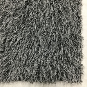 <span class=keywords><strong>Tela</strong></span> de felpa de fibra corta de poliéster 100% ligera de lana de playa <span class=keywords><strong>gris</strong></span> oscuro para juguetes textiles para el hogar ropa artesanías - Product Image 2