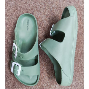 नई मिश्रण शैली के फैशनेबल सस्ते सैंडल चप्पल जूते स्टॉक थोक हॉट बिक्री महिला और पुरुष - Product Image 5