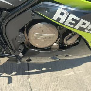 QJMOTOR SRK 400-<span class=keywords><strong>600cc</strong></span> <span class=keywords><strong>MINI</strong></span> <span class=keywords><strong>Moto</strong></span> sportive à essence haute performance Nouvelle - Product Image 3