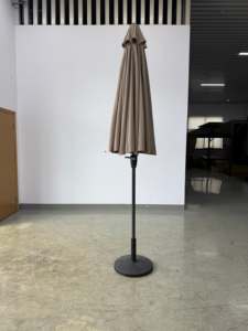 Sombrilla <span class=keywords><strong>de</strong></span> patio exterior <span class=keywords><strong>de</strong></span> 9 pies, sombrilla impermeable <span class=keywords><strong>de</strong></span> fibra <span class=keywords><strong>de</strong></span> vidrio <span class=keywords><strong>de</strong></span> 16 varillas con protección solar <span class=keywords><strong>de</strong></span> Shanghai, sombrilla para piscina - Product Image 3