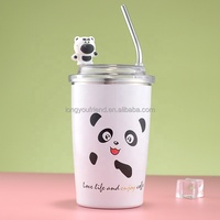 Tasse thermos en acier inoxydable Strawberry Bear 304 Tasse thermos haute avec paille Tasse à café de célébrité Internet