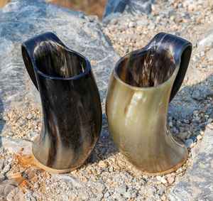 Tasses en céramique de sculpture Viking personnalisées fabriquées à la main corne naturelle hautement polie 1L/500ml/300ml/200ml/700ml vin école arrière - Product Image 1