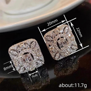 Orecchini E4381 in Oro Bianco con Diamanti Taglio Smeraldo Colore D Naturali Certificati GIA Gioielli di Lusso da Sposa per Donna - Product Image 6