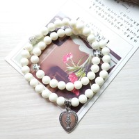 Bracelet de prière catholique en perles acryliques blanches, design double cercle avec breloque Saint en forme de cœur, pour la dévotion quotidienne