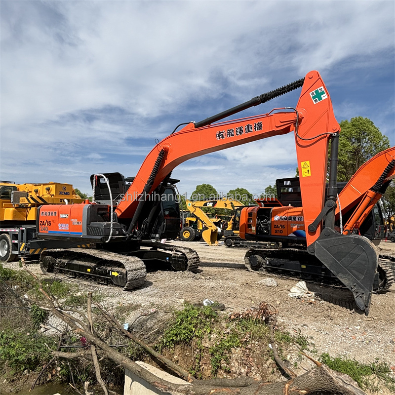 YITIFA商品　50個 ZX240LC-5G Medium Excavators - HitachiCM Europe