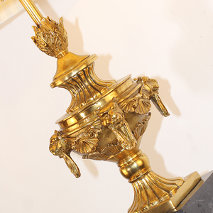 Jewellerytop Europäische Luxus-Tischlampe für Zuhause, Hotel-Nachttischlampe im französischen Retro-Stil aus Goldmessing mit Stofflampenschirm - Product Image 6