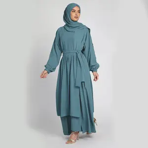 Yeni moda toptan türkiye Dubai katı renk Abaya seti Polyester kırışıklık kadınlar müslüman elbise üç parçalı Wrap açık Abaya