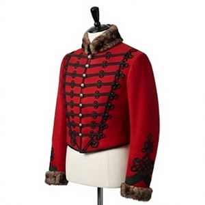 Veste Hussarde Vintage Homme Rouge Style Blazer en Laine avec Broderie Tressée Noire et Bordure en Fourrure pour Cérémonie - Product Image 3