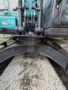 Équipement de construction d'occasion de taille moyenne, excavatrice Kobelco SK200 de 20 tonnes sur chenilles avec godet de terrassement - Product Image 6
