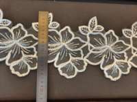 Dentelle de mariage ivoire blanche brodée machine motif Lys et animaux, avec sequins, 100% polyester, pour robe de mariée, voile, chaussures, sacs, OEM ODM 17cm