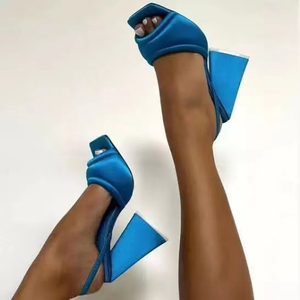 Sandales habillées sexy en satin rembourrées pour femme, confortables, respirantes, antidérapantes, à talon compensé, collection été 2022 - Product Image 1