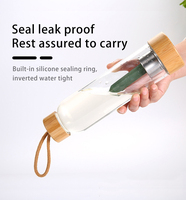 Bouteille d'eau infusée de pierres précieuses en cristal naturel classique 500 ml Tasse mince en cristal de diamant Bouteille d'eau avec couvercle et poignée en bambou
