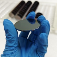 Fenêtre optique en silicium monocristallin durable avec revêtement DLC AR pour boîtier de capteur de caméra thermique infrarouge