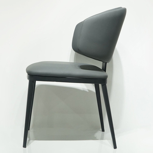 <span class=keywords><strong>Chaise</strong></span> de <span class=keywords><strong>salle</strong></span> <span class=keywords><strong>à</strong></span> <span class=keywords><strong>manger</strong></span> <span class=keywords><strong>en</strong></span> <span class=keywords><strong>cuir</strong></span> moderne de luxe Modhomi pour table <span class=keywords><strong>à</strong></span> <span class=keywords><strong>manger</strong></span> Chaises de <span class=keywords><strong>salle</strong></span> <span class=keywords><strong>à</strong></span> <span class=keywords><strong>manger</strong></span> modernes de luxe avec pieds <span class=keywords><strong>en</strong></span> métal pour restaurant et maison - Product Image 4