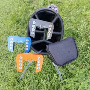 Putter de equilibrio automático para hombre de Golf para diestros <span class=keywords><strong>con</strong></span> cuerno en la espalda, Putter de <span class=keywords><strong>Toro</strong></span> Negro Grande y accesorio para bolsa de Golf - Product Image 2