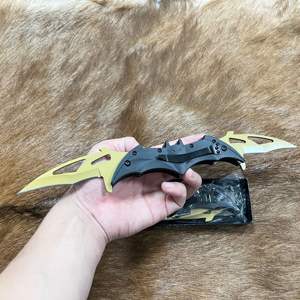 Batmen de acero inoxidable para adultos, juguete creativo de murciélago volador plegable, venta al por mayor, oro titanizado, arcoíris, EDC, plegable de bolsillo, en venta al por mayor - Product Image 2