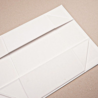 Wholesale Embossed Recycled Kraft Paperboard Cake Box Custom Clear Window Self Erecting 2mm Thickness Food Grade Magnetic