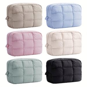 Nueva Bolsa de Maquillaje Acolchada de Poliéster con Cierre, Linda, Impermeable, Ultraligera y Portátil para Viajes - Product Image 2