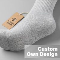 Chaussettes de Pilates avec broderie personnalisée du logo de la marque, qualité supérieure en coton, chaussettes de yoga et de Pilates avec grip