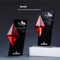 Trophée en cristal rouge diamant personnalisé et créatif, récompense d'employé exceptionnel, prix d'entreprise, gravure, souvenir d'entreprise, modèle Jingpin