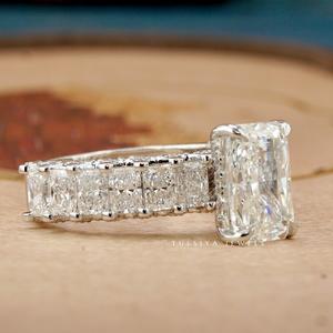 Exquisitos anillos de diamantes de joyería fina elaborados con diamantes de primera calidad y diseñados con elegancia atemporal. - Product Image 2