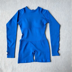 Tuta intera <span class=keywords><strong>da</strong></span> yoga sexy in nylon senza cuciture a maniche lunghe <span class=keywords><strong>da</strong></span> <span class=keywords><strong>donna</strong></span>, con schiena scoperta, effetto push-up, reggiseno integrato, per fitness e palestra - Product Image 6