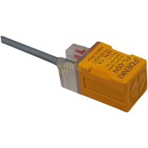 สวิตช์ตรวจจับโลหะแบบใกล้เคียง Huayifeng PL-05N ชนิดตรวจจับด้านหน้า รุ่น TL18-W5N - Product Image 1