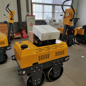 Rouleau vibratoire à double tambour, conception compacte pour la construction routière et le compactage des sols - Product Image 2