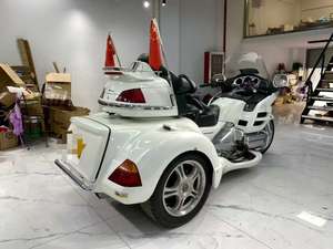 Motocicleta de Turismo de Lujo <span class=keywords><strong>Honda</strong></span> Gold Wing Trike de 1800 cc, Seis Cilindros en Línea, Refrigerada por Agua - Product Image 5