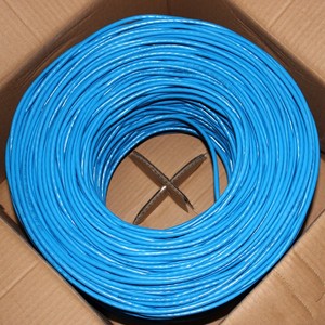 Blue 1000 'Cabo UTP Cat5e 305เมตรอีเธอร์เน็ตที่เป็นของแข็งสายเคเบิลจำนวนมาก24AWG อินเทอร์เน็ตเครือข่ายทองแดง - Product Image 1