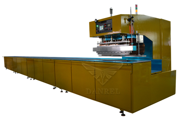 Automatic Walking High Frequency Welding Machine for PVC Tents, Water Bladders