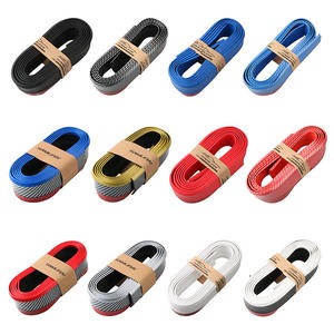 Kits de carrosserie en fibre de carbone noire Protecteurs de bande de lèvre de <span class=keywords><strong>pare</strong></span>-chocs avec <span class=keywords><strong>pare</strong></span>-chocs de porte comprenant une lèvre en <span class=keywords><strong>caoutchouc</strong></span> pour une <span class=keywords><strong>protection</strong></span> améliorée - Product Image 2