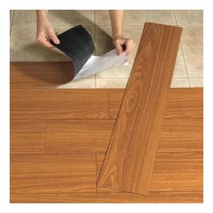 Bois bon marché design colle commerciale 1.5mm 2mm auto-adhésif LVT luxe plastique carreaux planche vinyle sol pvc prix