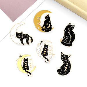 Badge de revers animal mignon personnalisé en métal, chat de sorcière, <span class=keywords><strong>demi</strong></span>-<span class=keywords><strong>lune</strong></span>, épingle en émail pour vêtements - Product Image 2