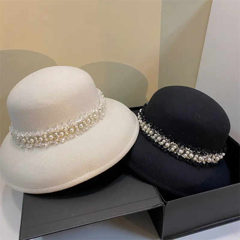 Female British celebrities retro elegant French autumn and winter woolen cloth White pearl wool hat Party Church Hats