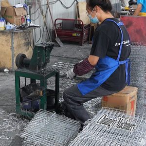 Novo fio de solda galvanizado a quente para gaiola de bateria usado em sistema de criação de galinhas deitado automático de três camadas para galinhas - Product Image 4