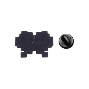 Pin Enamel Alien Retro Pixel, Bros Permainan Arkade Klasik untuk Dekorasi Ransel - Product Image 4