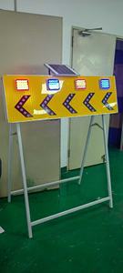 Señalización de Tráfico LED Solar de Aluminio de 1200mm*400mm o Personalizada, Señalización de Tráfico con Flecha LED para el Mercado Filipino - Product Image 4