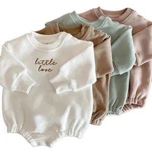 Großhandel benutzer definierte gestickte Brief Baby Onesies niedlichen Baby Kleidung Geschenk für Kinder Baby Stram pler