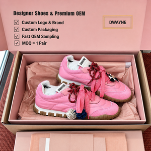 Nouvelles baskets de luxe pour femme 2026 en daim de haute qualité, roses et rouges, avec lacets et pompons, style rétro décontracté et sportif - Product Image 1