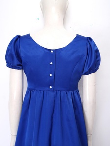 Robe de bal Empire en satin à col carré et manches bouffantes pour femme, longueur ras du sol, idéale pour les spectacles de théâtre, les bals et les costumes d'époque, sur mesure - Product Image 3