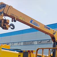 Grue montée sur camionnette double cabine JMC, grue à flèche droite hydraulique, camion de levage de marchandises pour matériaux de construction